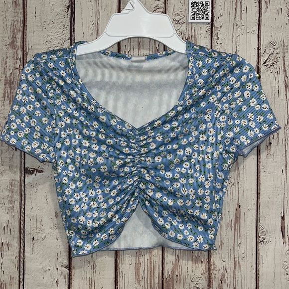 SHEIN Other - 𝅺shein Crop Top Girls